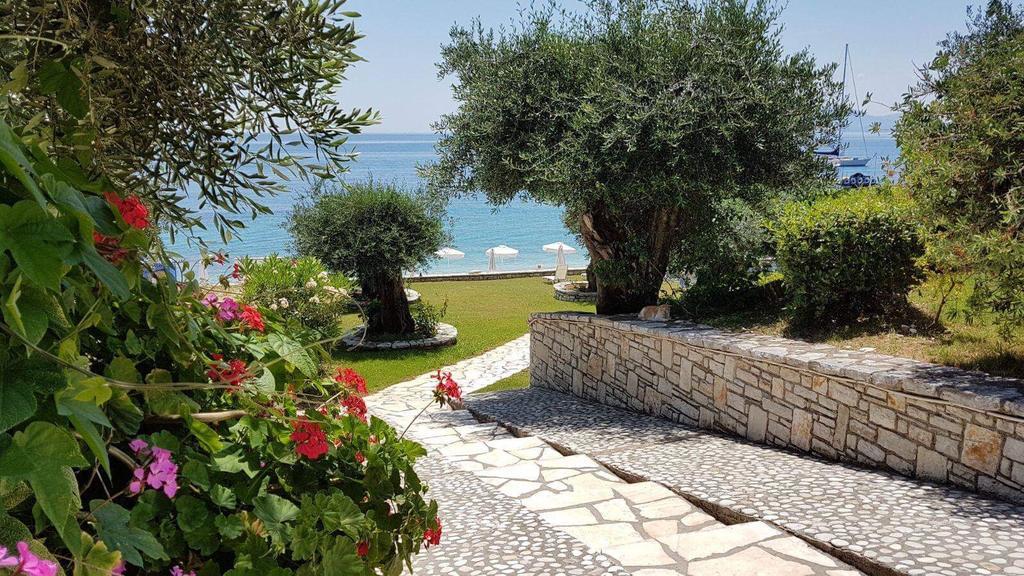 Krouzeri Beach Apartments Nisaki  Exterior foto